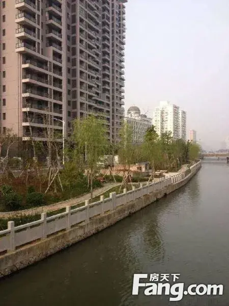 上美小区2室2厅1卫东南朝向2580.00元/月出租