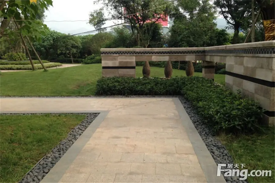 御嶺春天3室1厅1卫东南朝向1850.00元/月出租