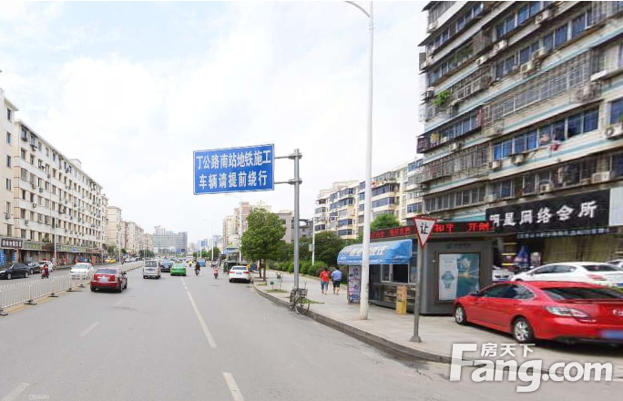 洛阳东路住宅楼实景图