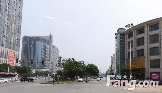 京东南大道住宅楼外景图