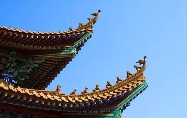 飞檐翘角,屋顶上的艺术中国.