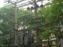 渝中文化宫公园两房35万 紧靠轻轨、公交、巴属