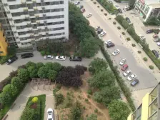 一梯两户,南北通透,此房楼前无遮挡,采光和视野好