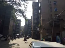 龙四社区 1室1厅 南