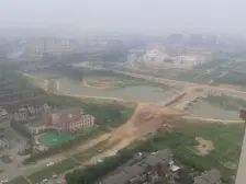 绿地香颂豪装别墅 全带品牌家具家电 随时看房 满两年 送露台