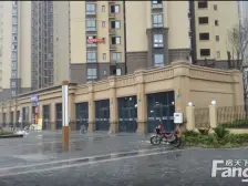 带车位,777安静,看小区中庭,居家安静,随时可以看