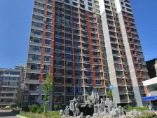 石洞子沟 名苑山庄 电梯房 精装修大一居室 户型方正