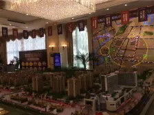 茶园,永辉超市门口,门口轻轨站,带花园,带2层地下室,带车位