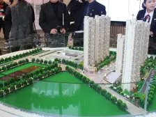 新力怡园 南北通透,采光好 装修好,环镜优美 中间楼层