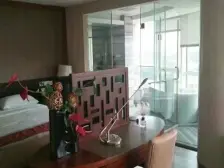 高尔夫学院,太湖边风景优美,适合游玩,适合养老