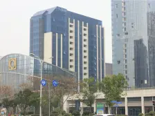 正大天峰,空中别墅 核芯区域,位于音乐喷泉东边。