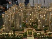 新力龙湾三期 南北通透,采光好 装修好,环镜优美 视野好,诚心出售