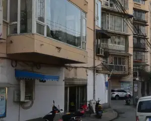 东城拐街17号 4室3厅 东南