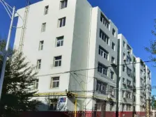 此房简单装修,目前空置中,看房方便,采光不错,