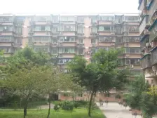 兰花小区 正规两房 中间楼层 出入方便