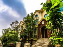 精装别墅,社区环境优美,视野宽阔