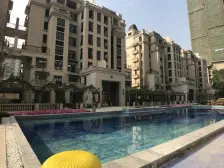 前后无遮挡带前后花园。使用率高的叠墅