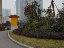 南坪百米之内轻轨站 次新房的婚房装修寻找主人