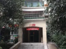 龙湖物业双轻轨,精装修拎包入住,视野无遮挡