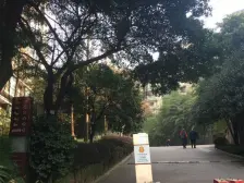 黄泥磅 长安丽都四房380万