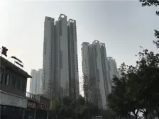 大两房,小区环境好,中间楼层,业主诚心出售