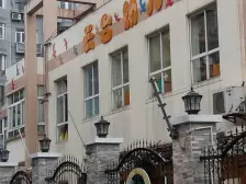 地铁口,嚎华装修,双商场,中间楼层,采光视野好