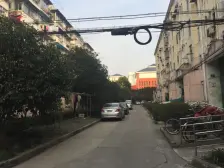 中间楼层,20多万精装修,内中环地铁口房