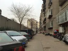 建设路 金山花园 精装修 地下室