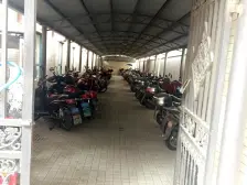 满五**,中间楼层,精装修,可直接出租。