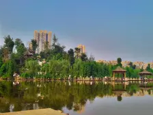 此房满2年楼层好 采光充足户型方正横厅设计大四房