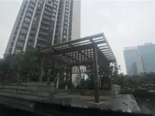 区府旁,近轻轨,交通便利,可拎包入住
