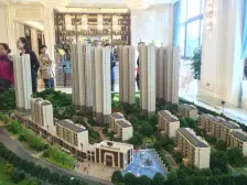 龙湖两室精装未住,小区中间位置,龙湖物业