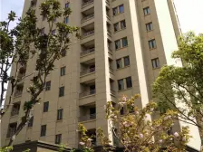 大三房纯毛坯好地段旁边商场一应俱全