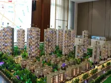 经开区枫华天成小区电梯3房1卫急售门口地铁站