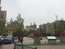 鸿运润园 6室2厅 南 北