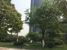 万科物业低密度小区中上层精装自住,地库直通地铁口