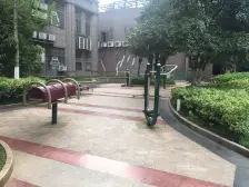 世纪中央城 南北通透,采光好 装修好,环镜优美 近地铁 周边匹套完善,,出行方便