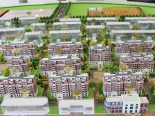 奥正诚园 一楼带院 大院子 证过二 房东诚心卖