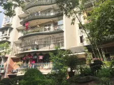 老城区 龙江花园三期三房108万