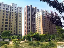 嵛景华城三室东打头,全明户型 小高层