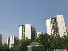 高新区新装修的精装3房,业主诚心出售