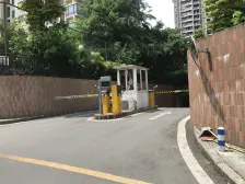 大一房,无抵押,业主诚心出售。