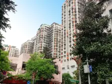 红旗河沟轻轨 加州花园住家大社区顶跃安心卖看房方便