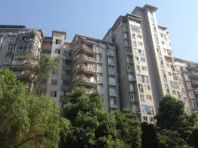 加州新牌坊 巴蜀丽景五房160万