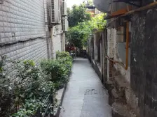 精装修跃层4房 朝东交通出行方便 保持好诚心卖