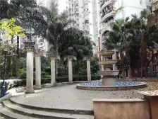 南坪步行街精装修全屋红木家具门口轻轨带80平自家露台