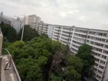 东湖小区电梯小高层两室精装朝东可贷款