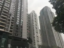 江北嘴北滨路9号线刘家台1号出口高层看江看洪崖洞