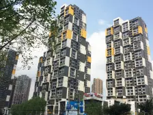 住家精装修 户型方正 有阳台 诚心出售 价格可D