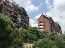 龙头寺 华宇天宫花城C区四房215万